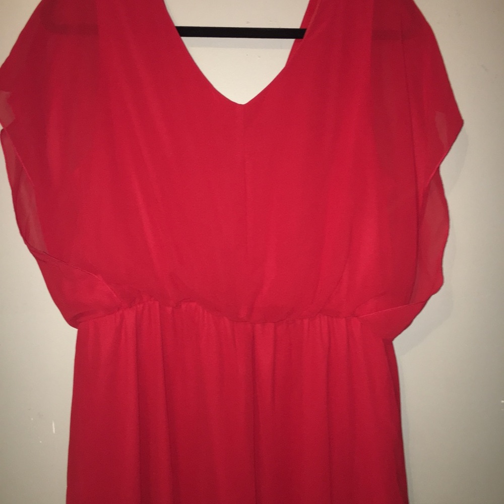 Scoop neck red dress